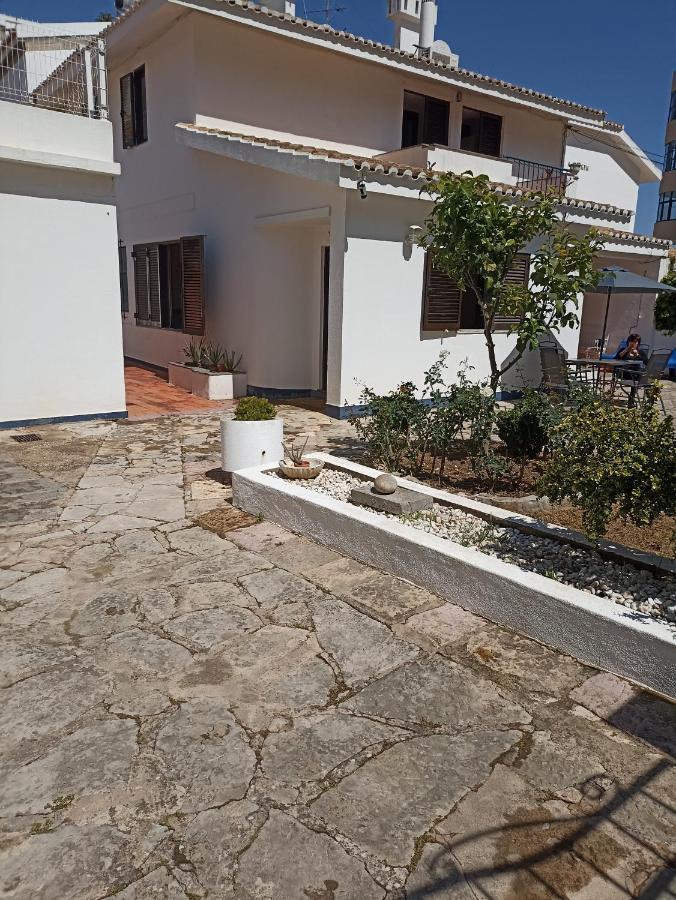 Hostel Vilarade Portimao Exterior photo